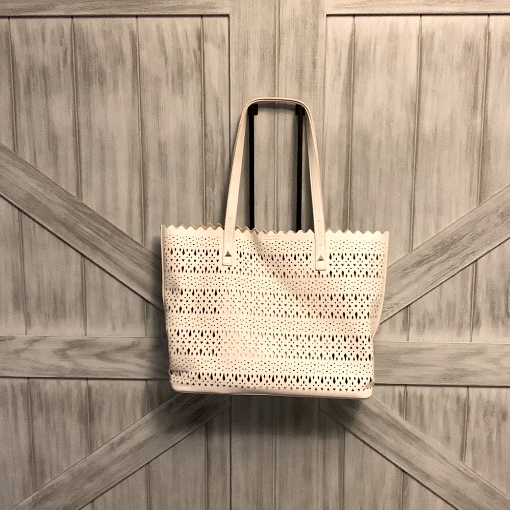 Beautiful White Shoulder Bag